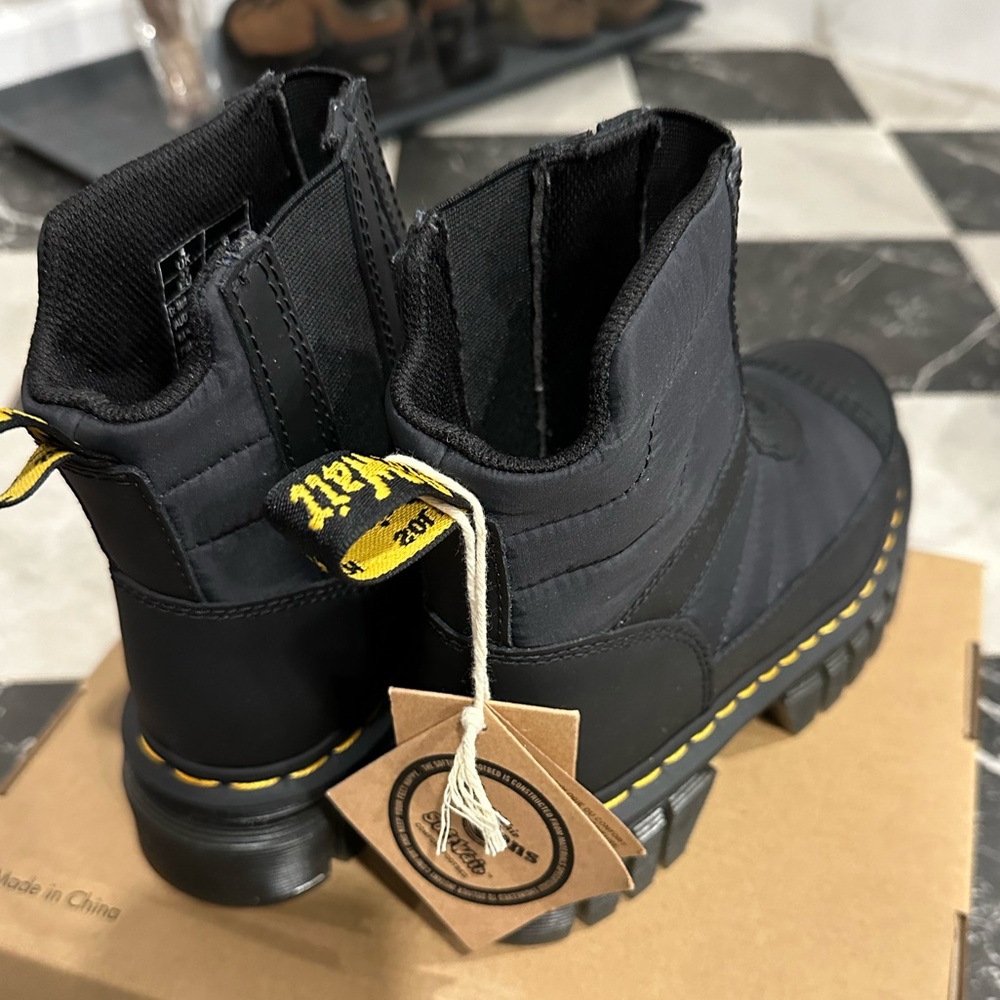 Dr. Martens Audrick Quilted Chelsea Boot NWT